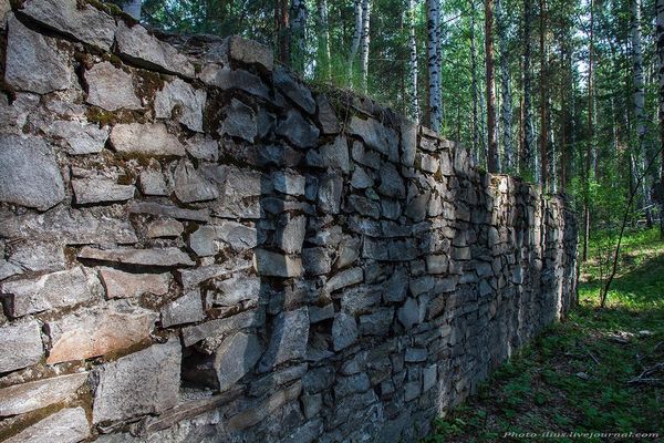 Развалины на Французской горке. Автор: Илья Пономарев (http://photo-ilius.livejournal.com/)