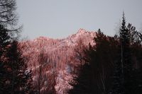 Митькины скалы на закате. Автор: Максим Ташкинов (http://lumixograf.livejournal.com/)