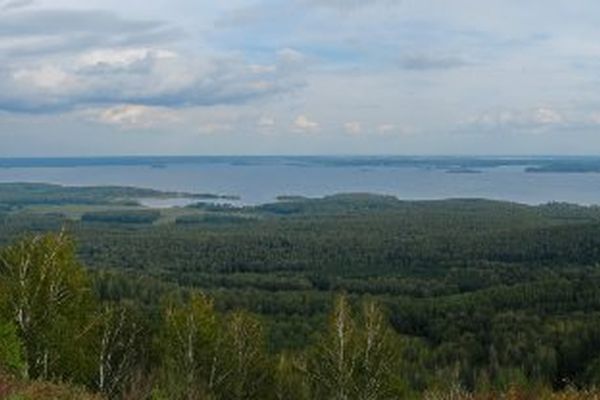 Вид с хребта Ишкуль. Автор: timon-ja (http://www.ykoctpa.ru/timon-ja/voyages/yuzhnyj-ural-xrebet-ishkul/)
