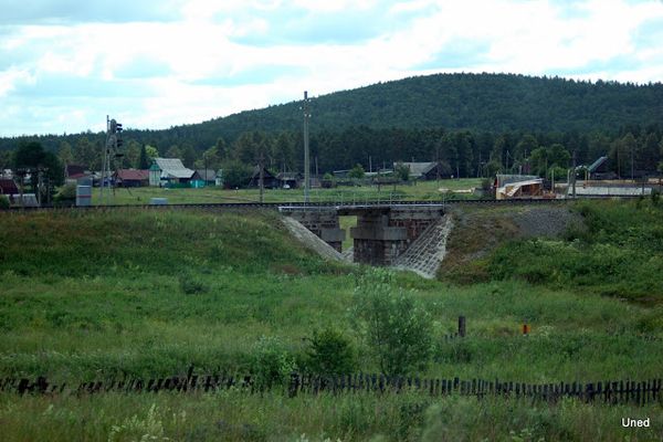 Гора Маук. Автор: http://www.u-ned.ru/2016/07/poezdka-vyhodnogo-dnya-verhniy-ufaley.html
