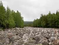 Большая каменная река