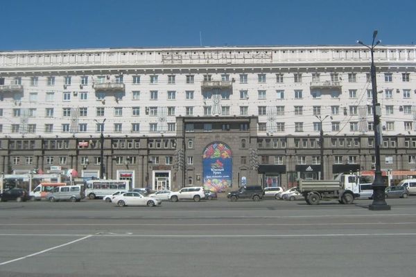 Площадь Революции 2