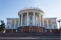 Дворец культуры «Магнезит» (г. Сатка) Автор: Тимур (http://timurt.livejournal.com/)