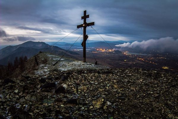 Крест на Лысой Горе. Карабаш. Автор: Дмитрий Островский