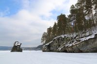 Шайтан камень. Озеро Иткуль. Автор: Max Shveikin
