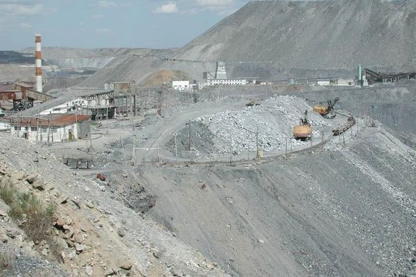 Комбинат «Магнезит», город Сатка.