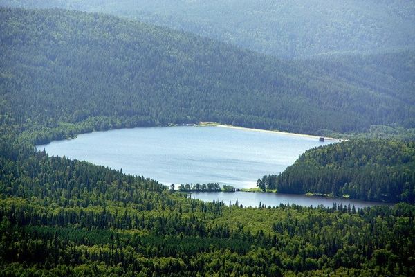Большое Тесьминское водохранилище  в Златоусте  Автор: Александр Козлов