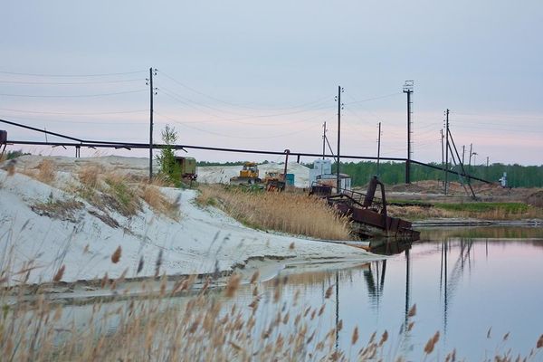 Увельский песчаный карьер. Карьерный индастриал. Автор: Joacim Nordstrom (http://dushlik.livejournal.com/).