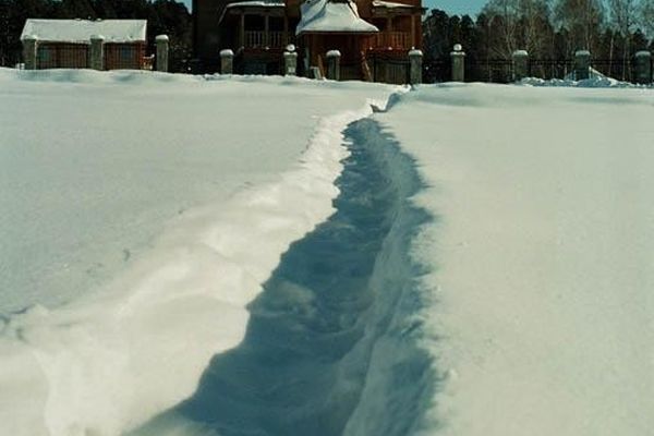 Дорога к храму «Скоропослушница» в с. Верхняя Санарка. 