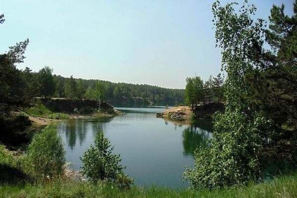 Голубой карьер. Вид с берега. Автор: Олег Агеев. 