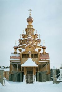 Вход. Церковь иконы Божьей Матери «Скоропослушница» в с. Верхняя Санарка. 