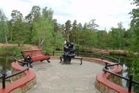 Скульптура «Влюбленные на лавочке» Автор: Олег Агеев (http://oag67.livejournal.com/)