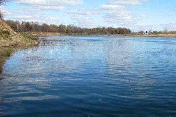 Рыболовная база Тихая заводь на реке Атлян. 
