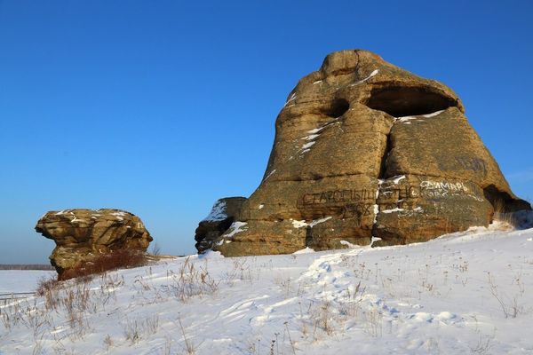 Аллакские каменные палатки 5