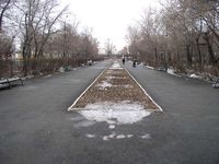 Детский парк имени В.В. Терешковой. Главная аллея. Автор: is000 (http://chelchel-ru.livejournal.com/736664.html)