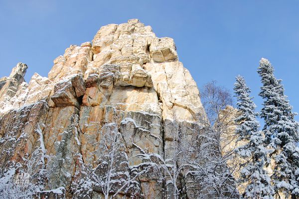 Инзерские Зубчатки. Автор: uralla (https://www.uralla.ru/hrebet-inzerskie-zubchatki-13587.html)